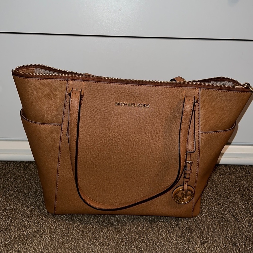 Michael Kors tote